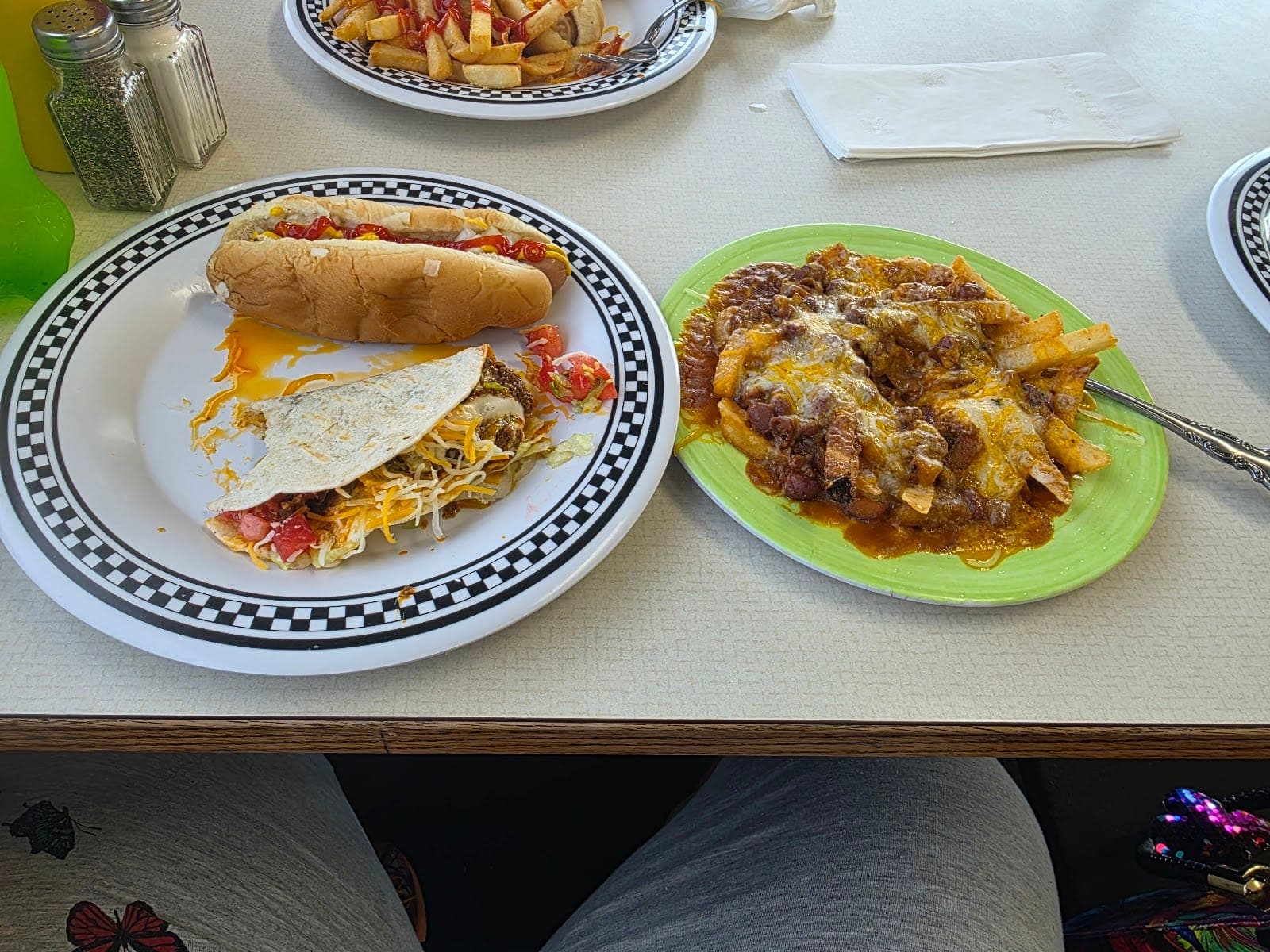 Georges Coneys and Gyros