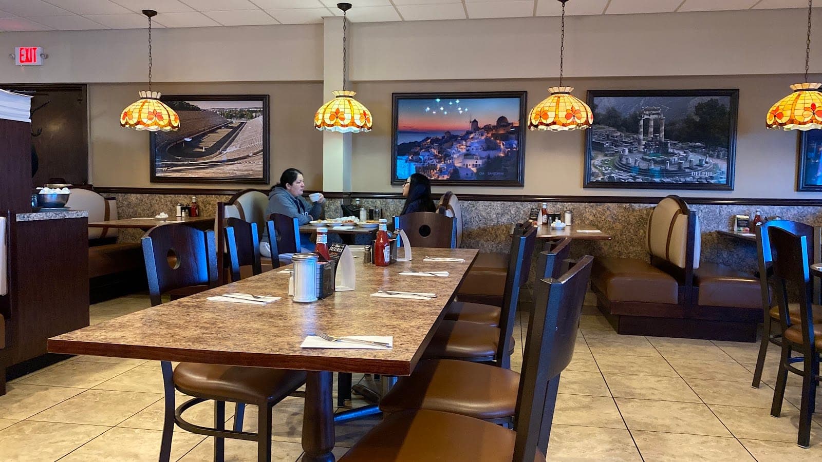 Adelphia Cafe