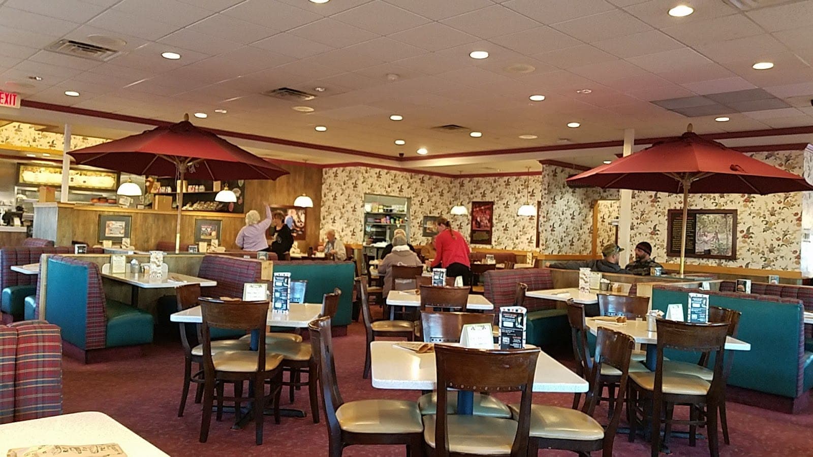 Polly's Pies Restaurant & Bakery