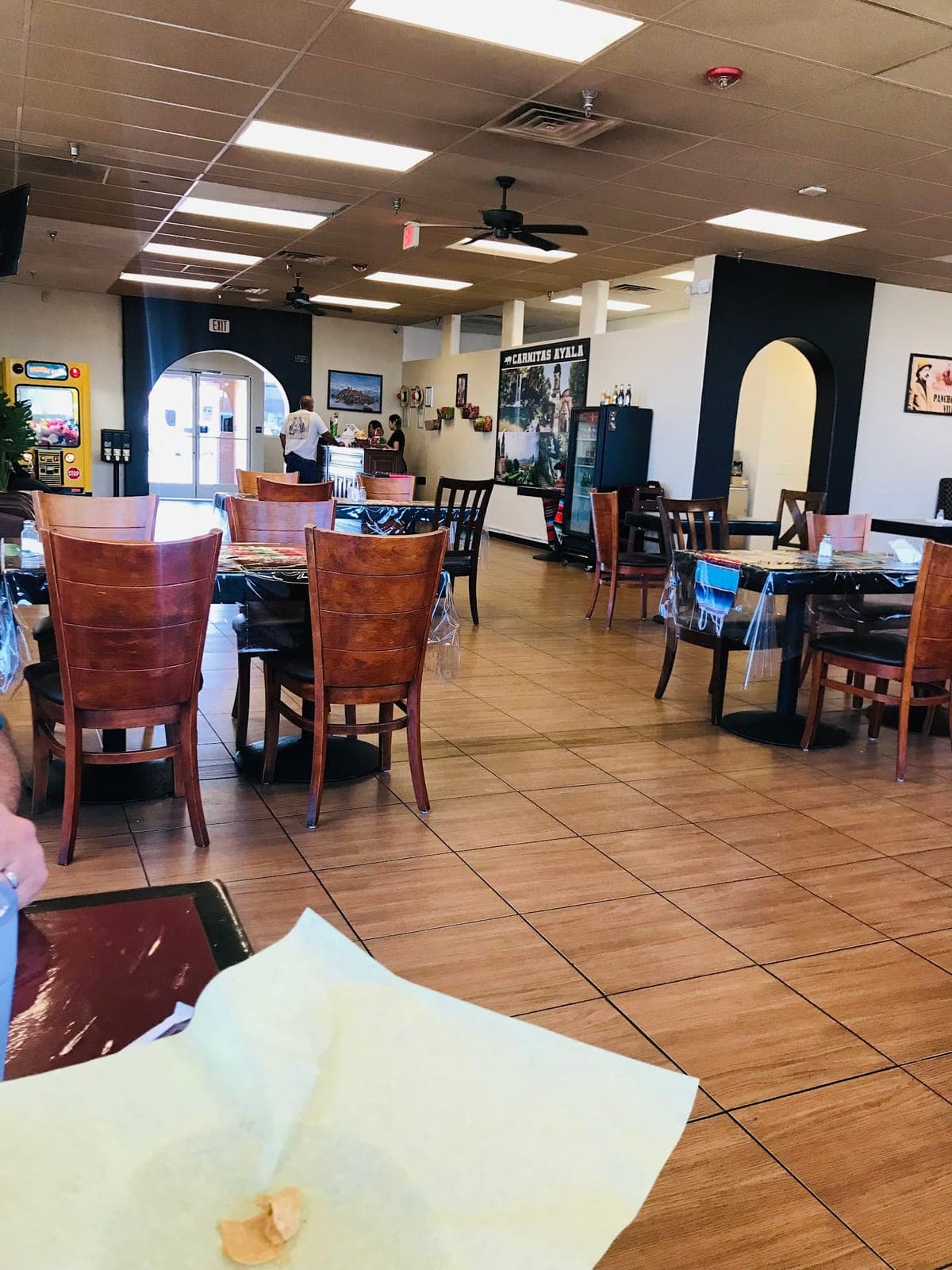 Ayalas Bar and Grill