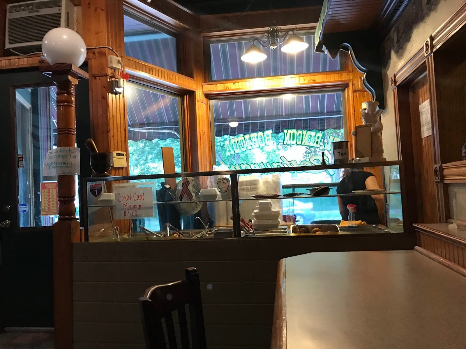 El Rincon Boricua Restaurant