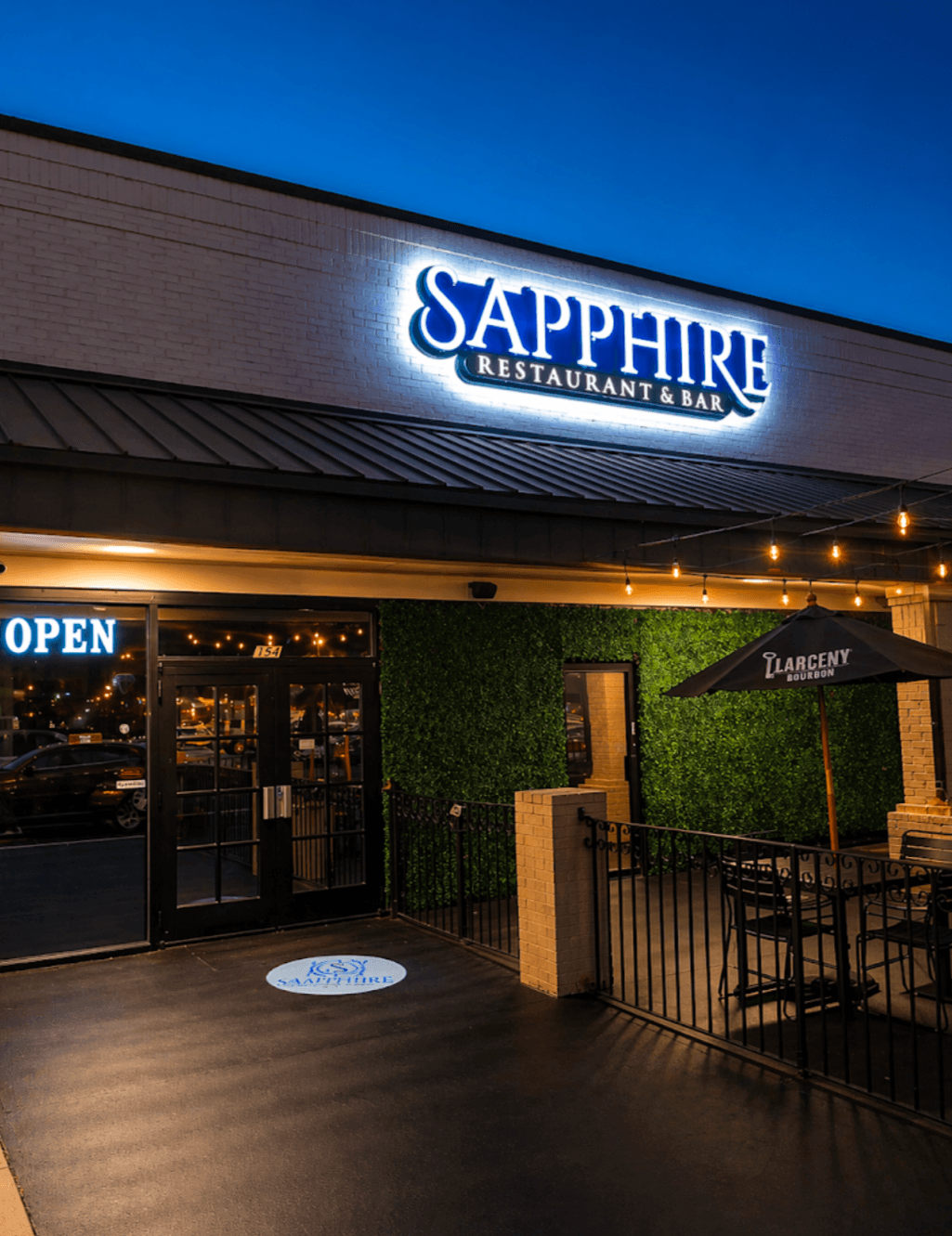 Sapphire Restaurant & Bar