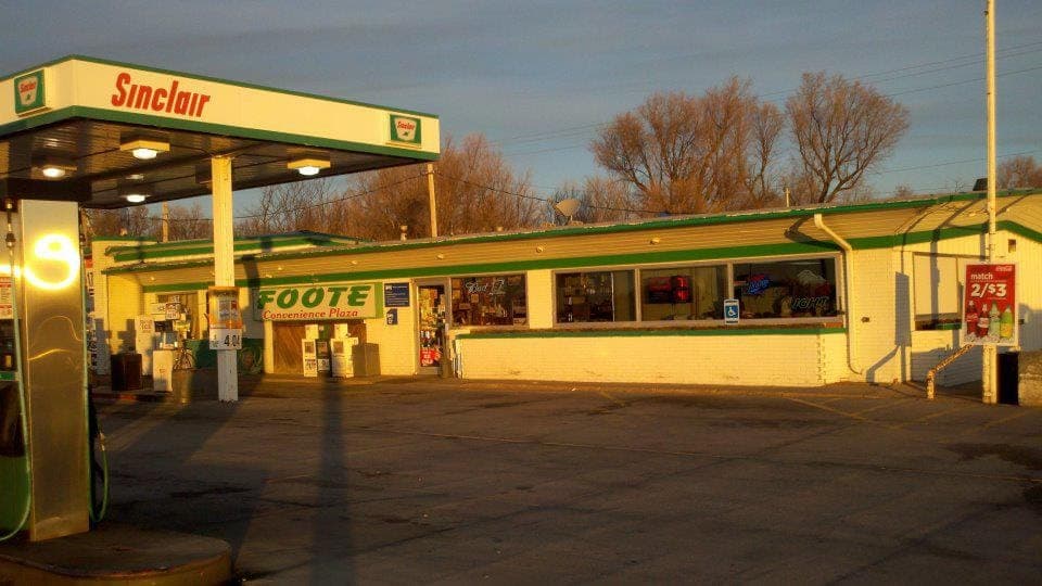 Foote Convenience Plaza