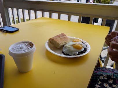 Ana's Cafe and Southernmost Grocery closes10pm