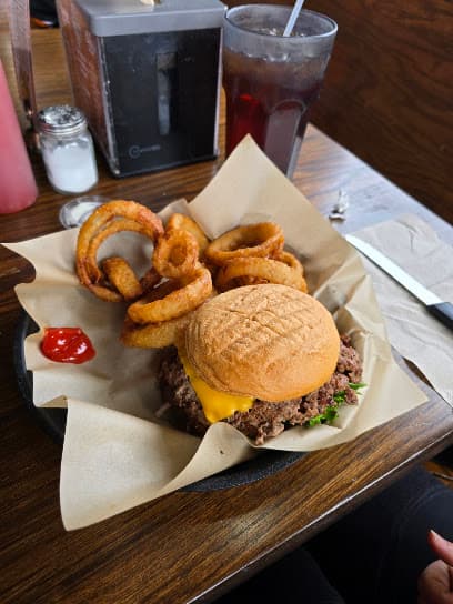 Backwoods Burger Bar