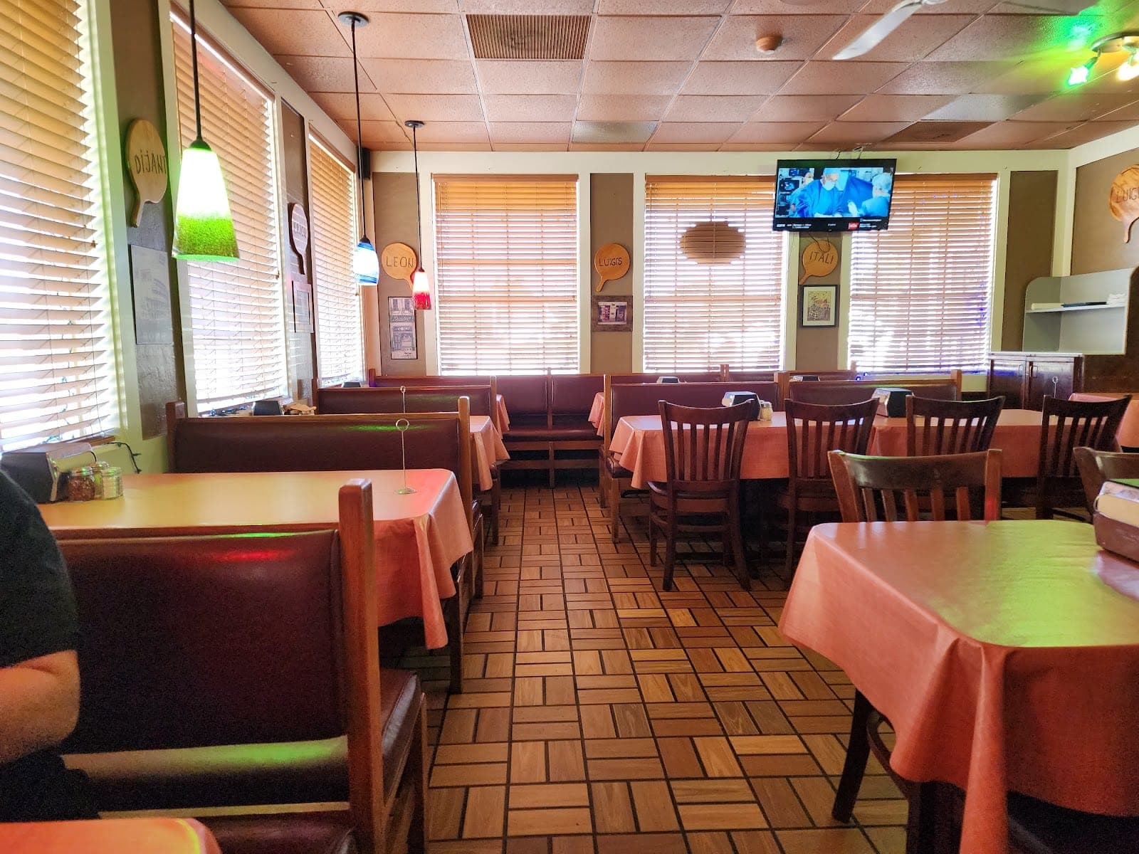 Luigi's Pizza & Gyros