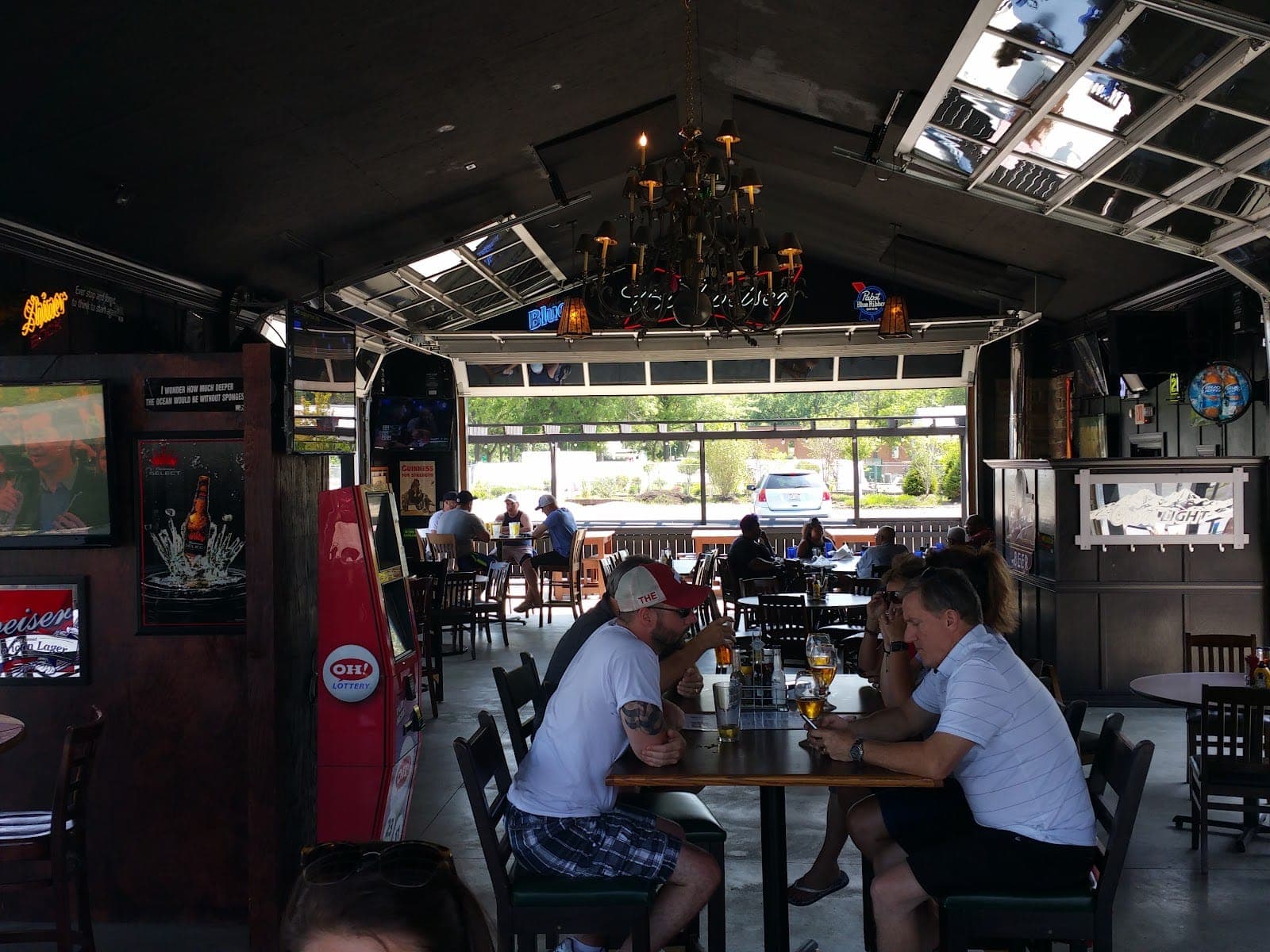 J's American Pub
