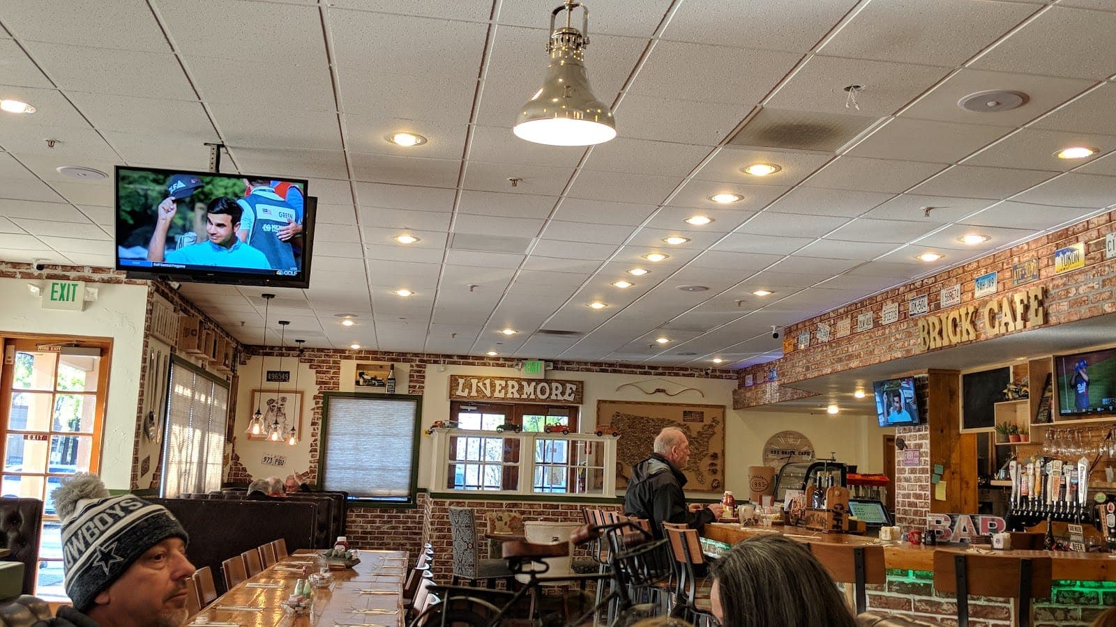 833 Brick Cafe