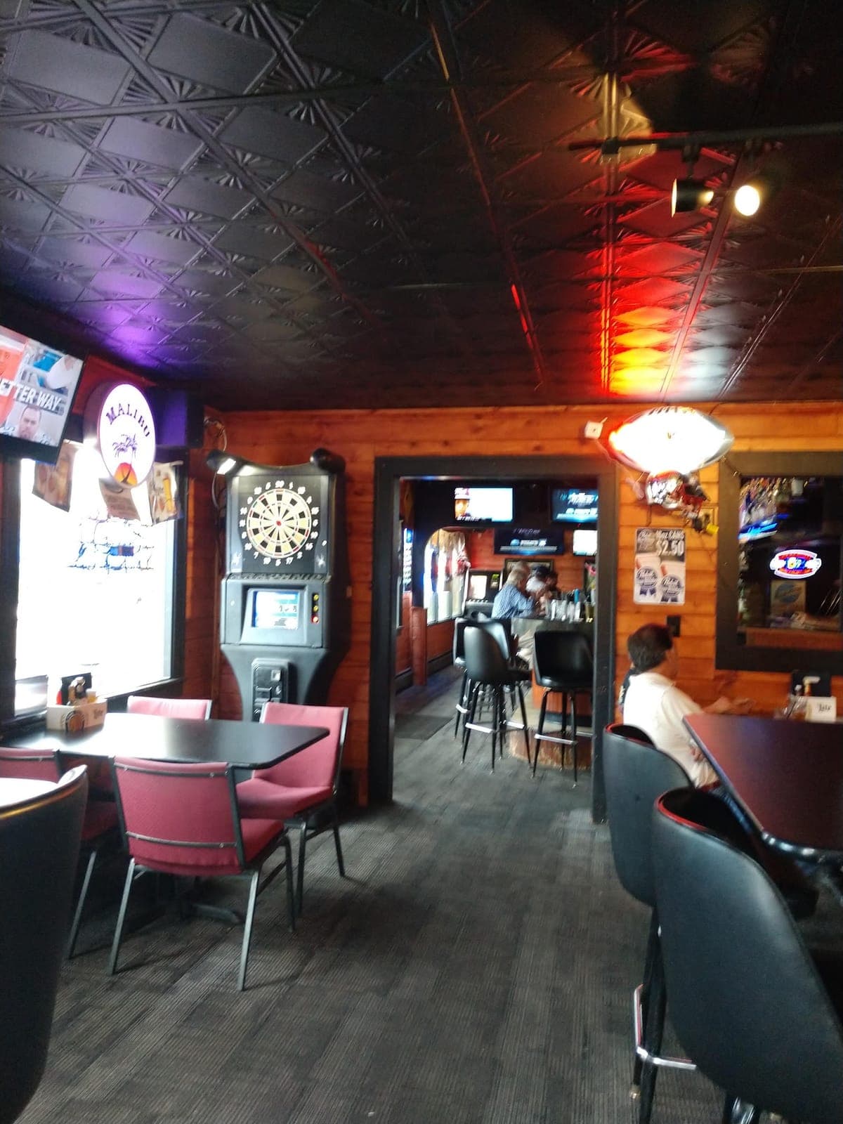 Sportz Pub and Grill