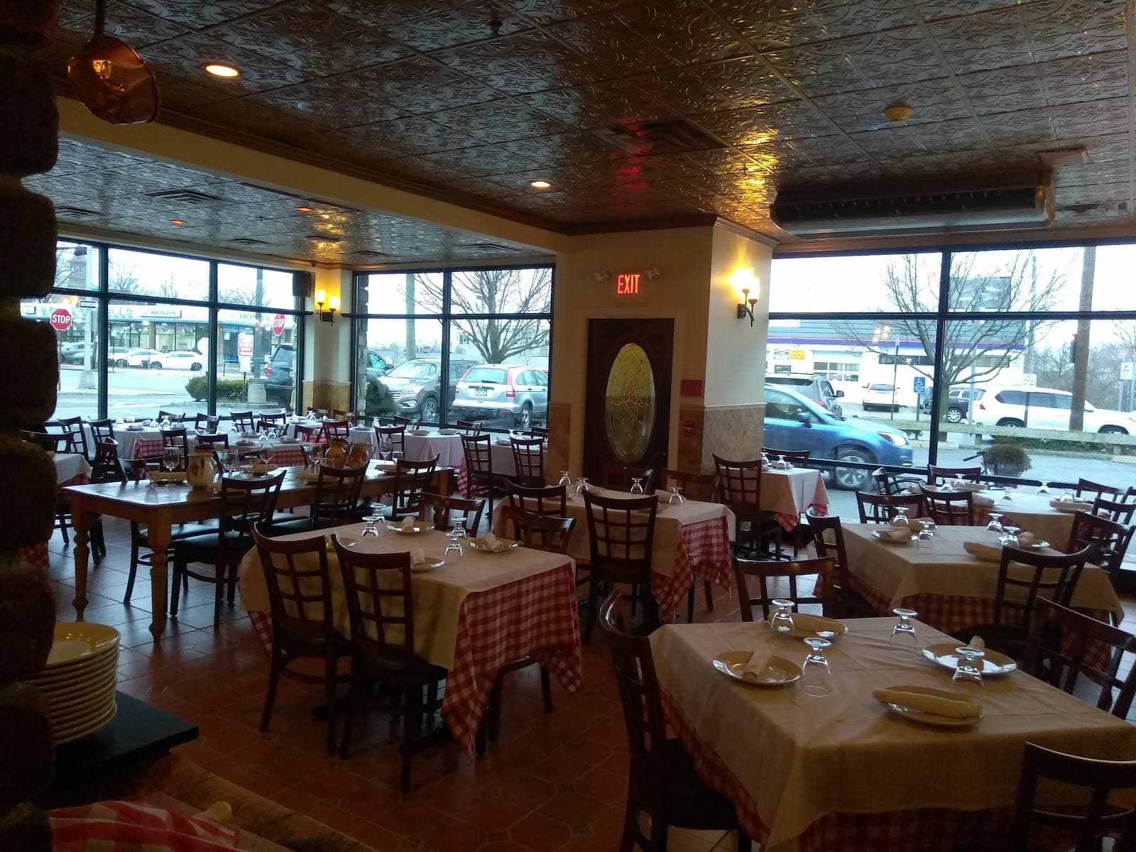 Spadaro Roman Kitchen
