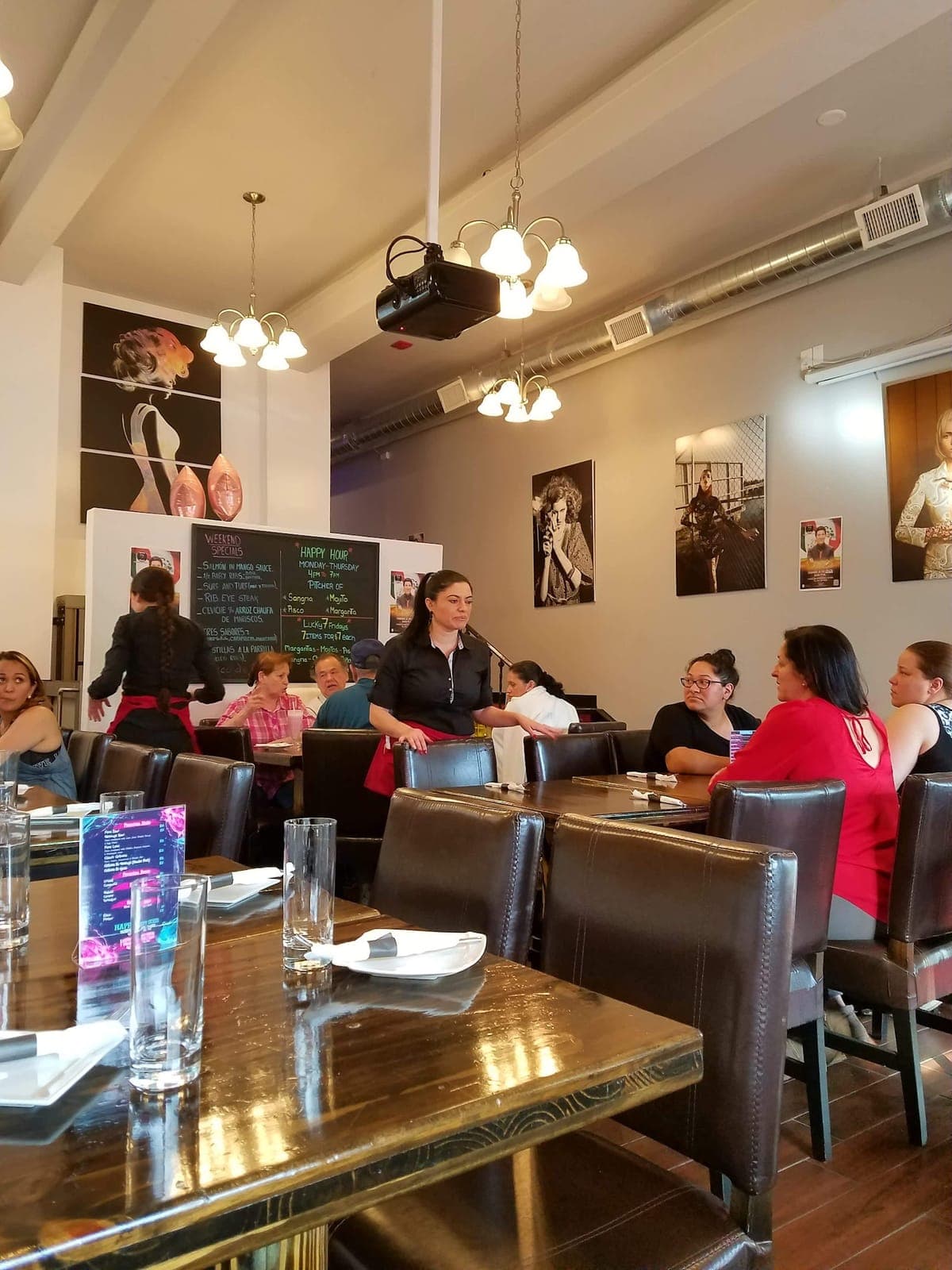 Salsa Y Brasa Restaurant