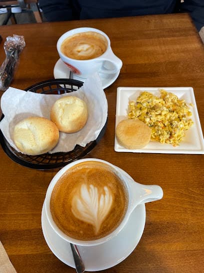 Mecatos Bakery & Café
