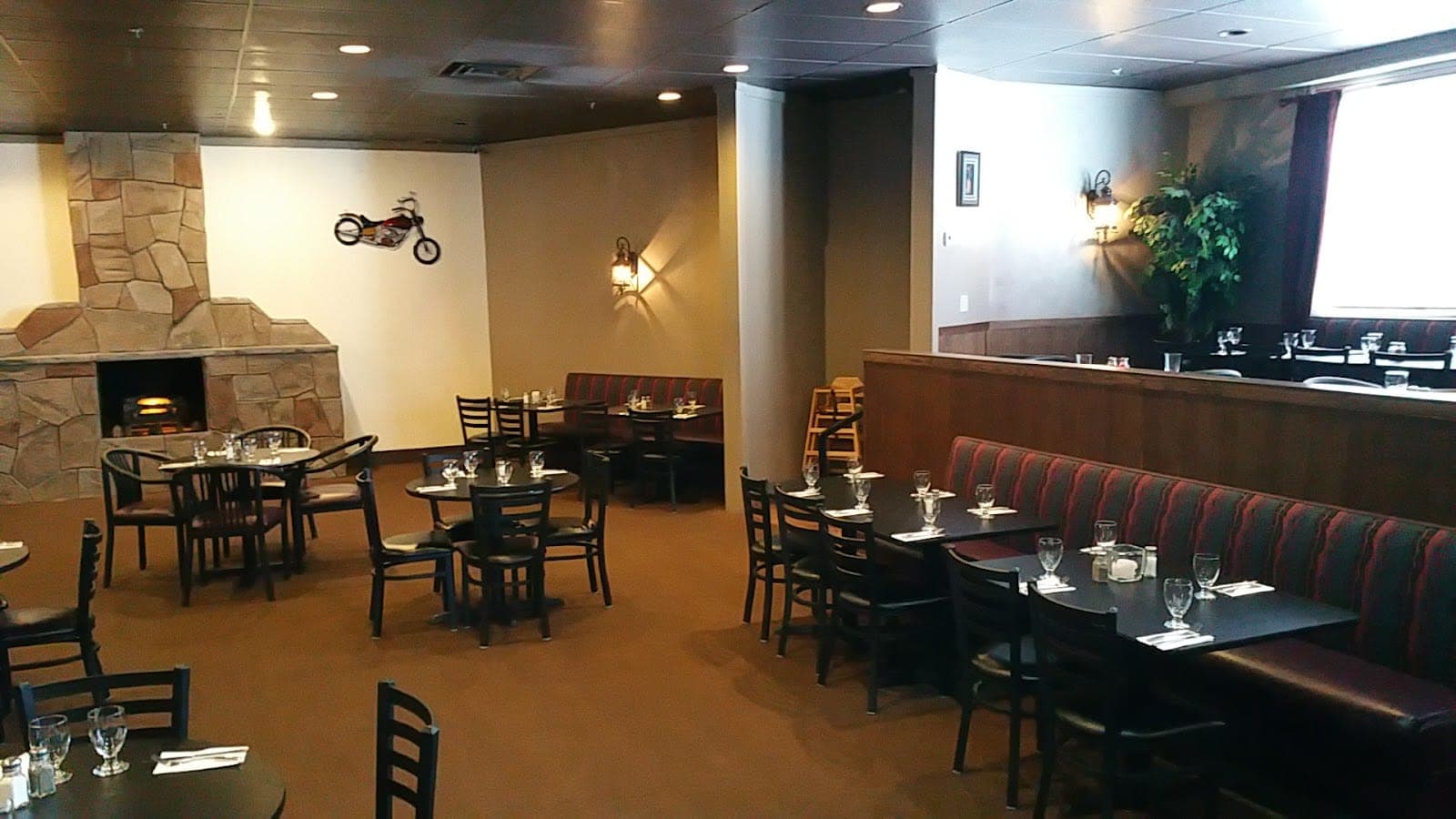 Darcy's Restaurant and Spirits