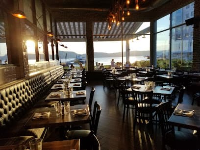 3 Westerly Bar and Grill
