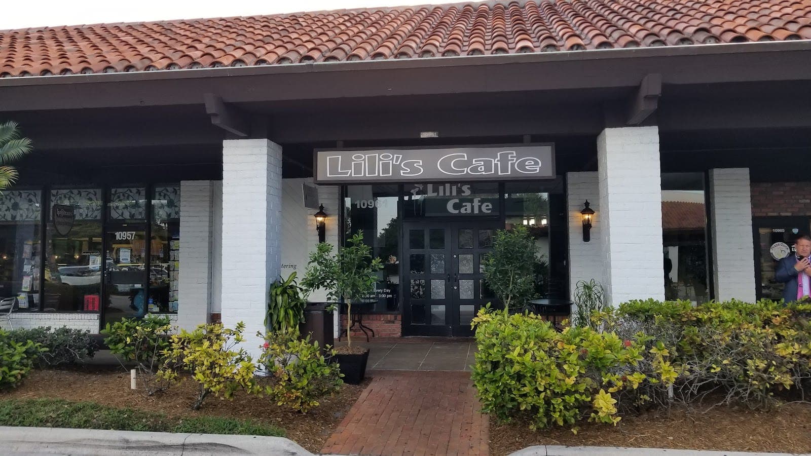 Lili's Cafe