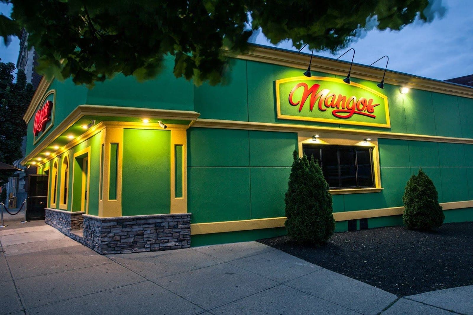 Mangos Restaurant