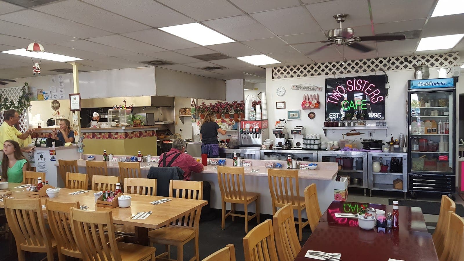Paul's Country Kitchen