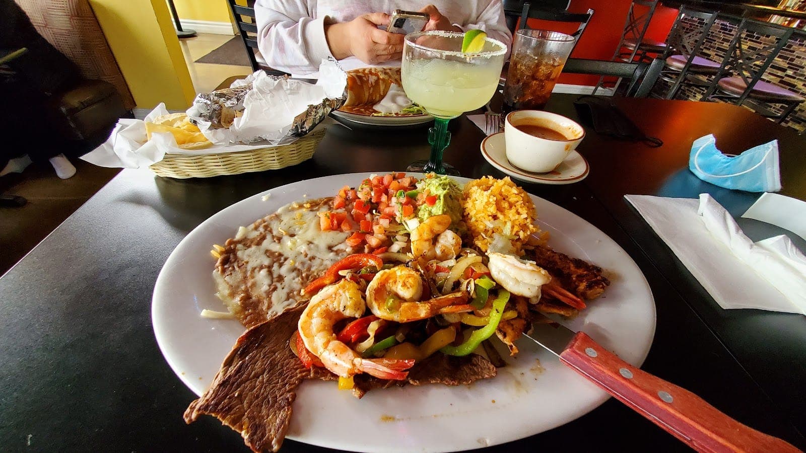 Mexico Lindo Cantina & Restaurant