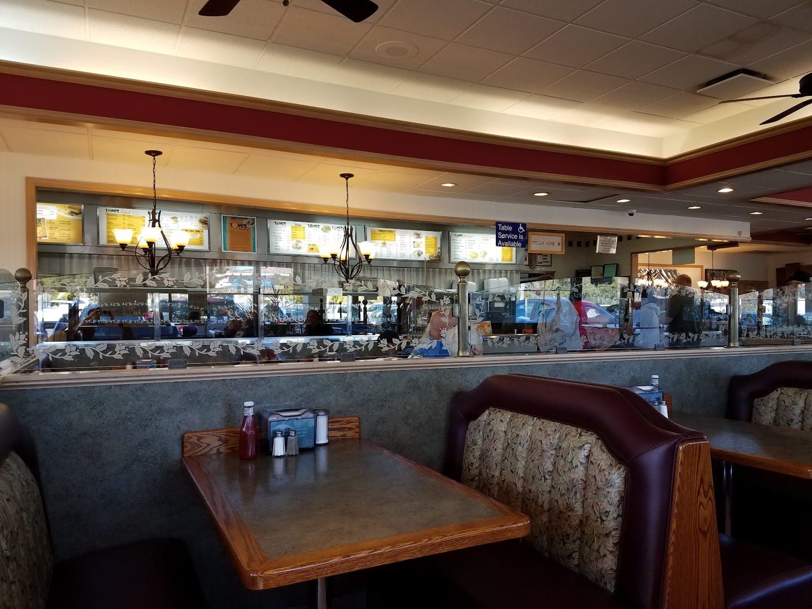 TOM's Famous Family Restaurant 22