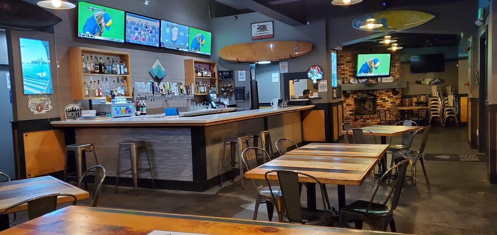 Shores Bar + Kitchen