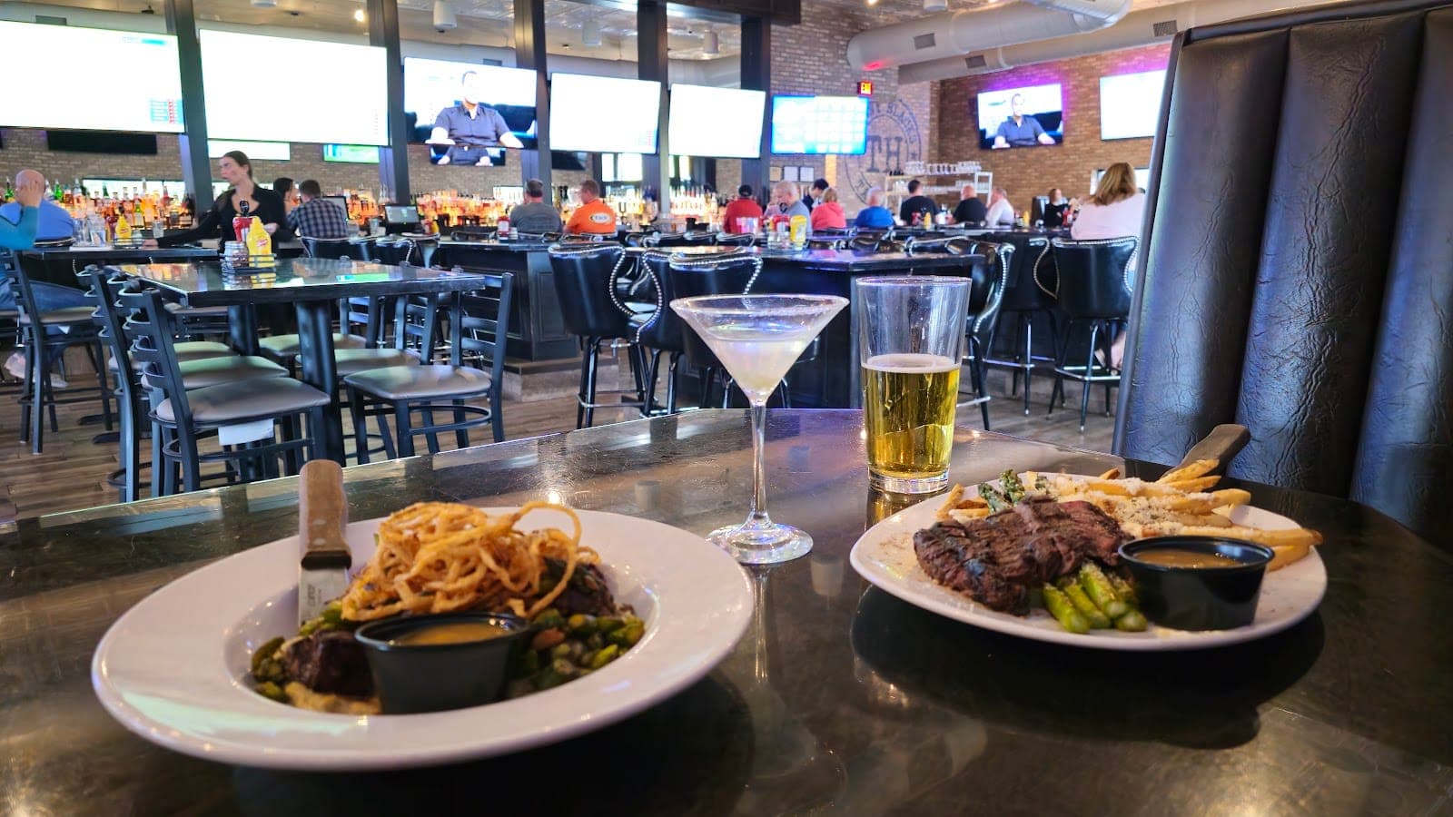 Johnny Black's Taphouse
