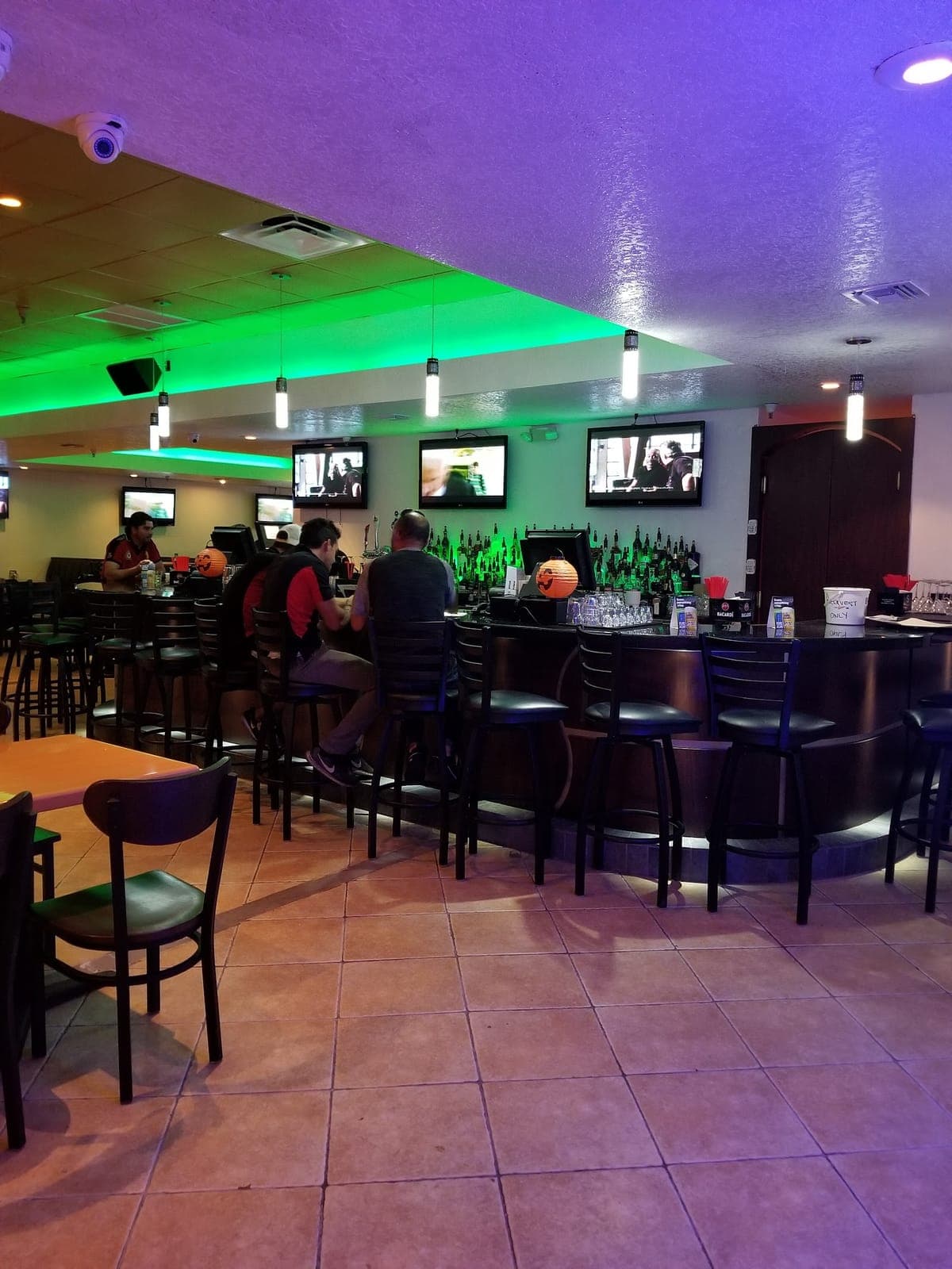 Pavillon restaurant & bar