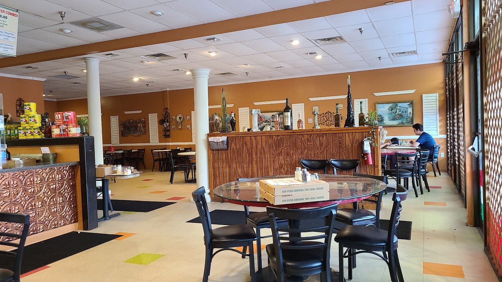 Mannino's Italian Restaurant and Pizzeria