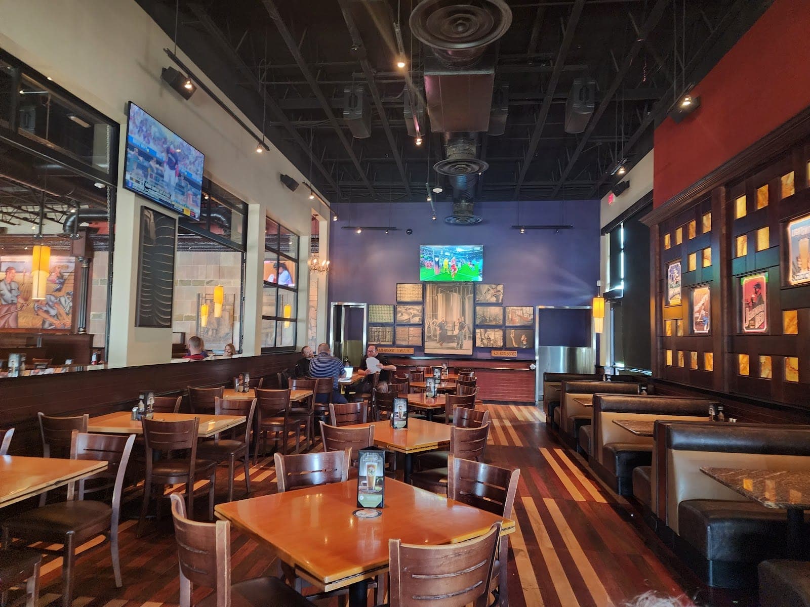 BJ's Restaurant & Brewhouse
