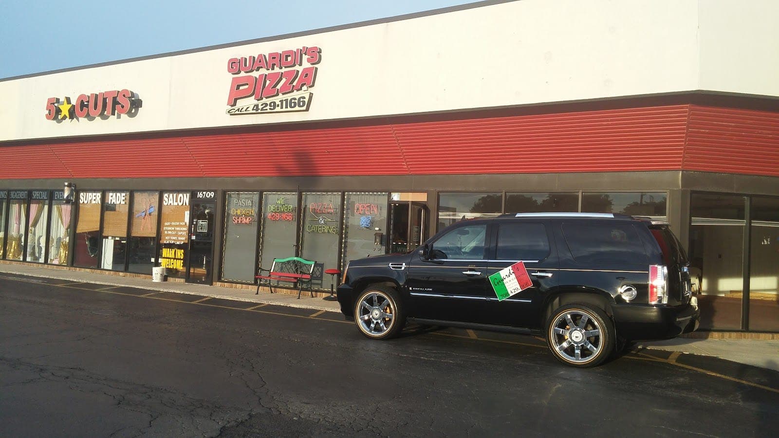 Guardi's Pizza