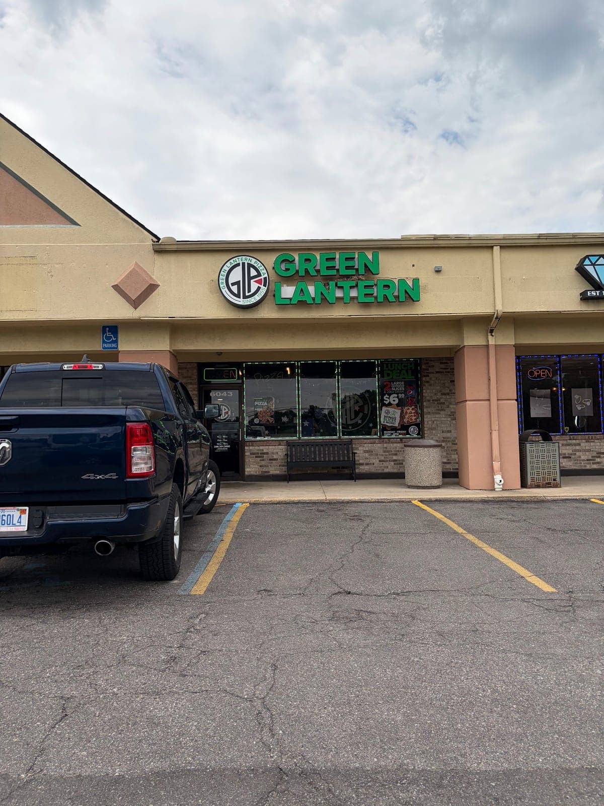 Green Lantern Pizza