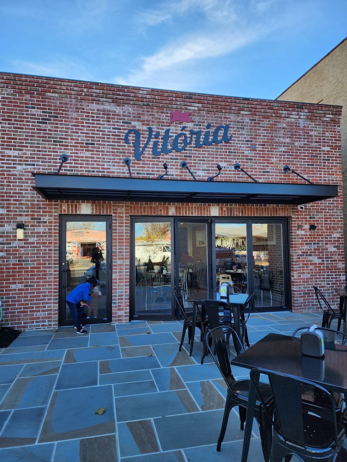 Nova's Restaurant and Coffee Shop