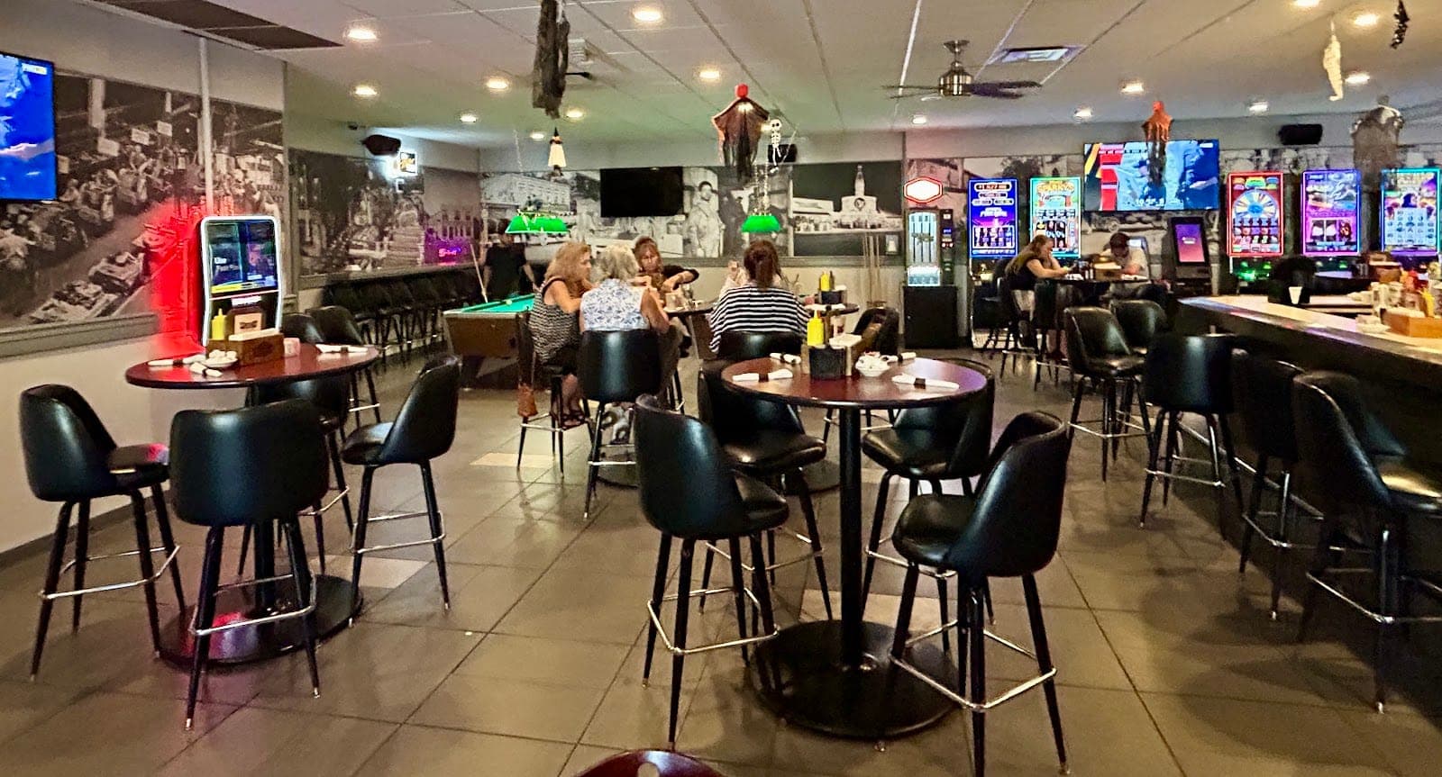 Fuzzy's Southside Pub & Grill