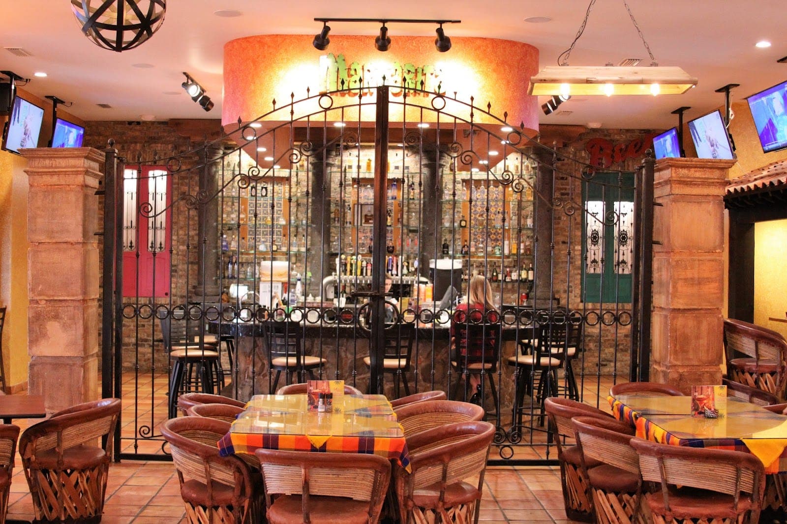 Aztecas Restaurant & Cantina