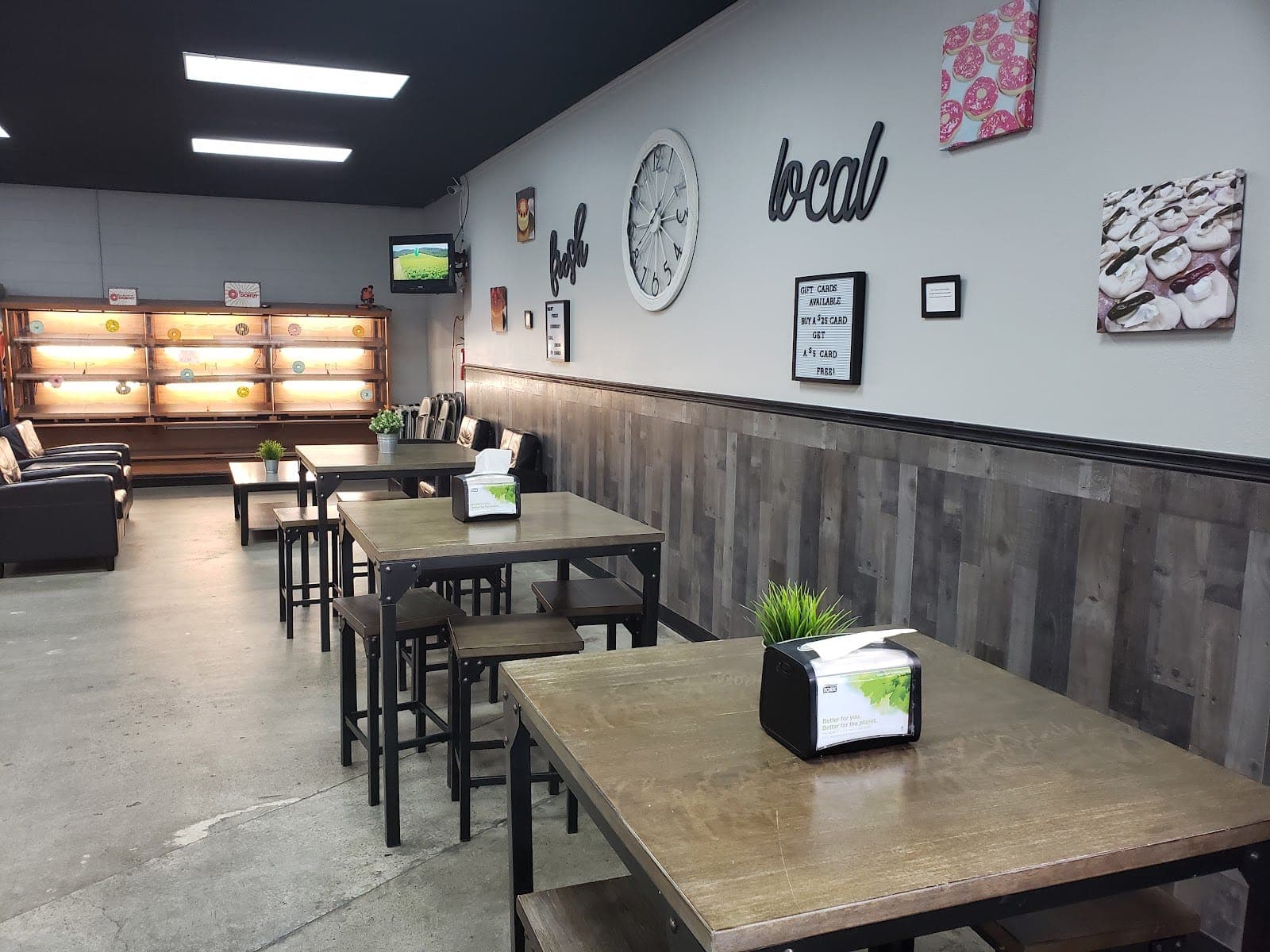 Viera's Bakery & Deli