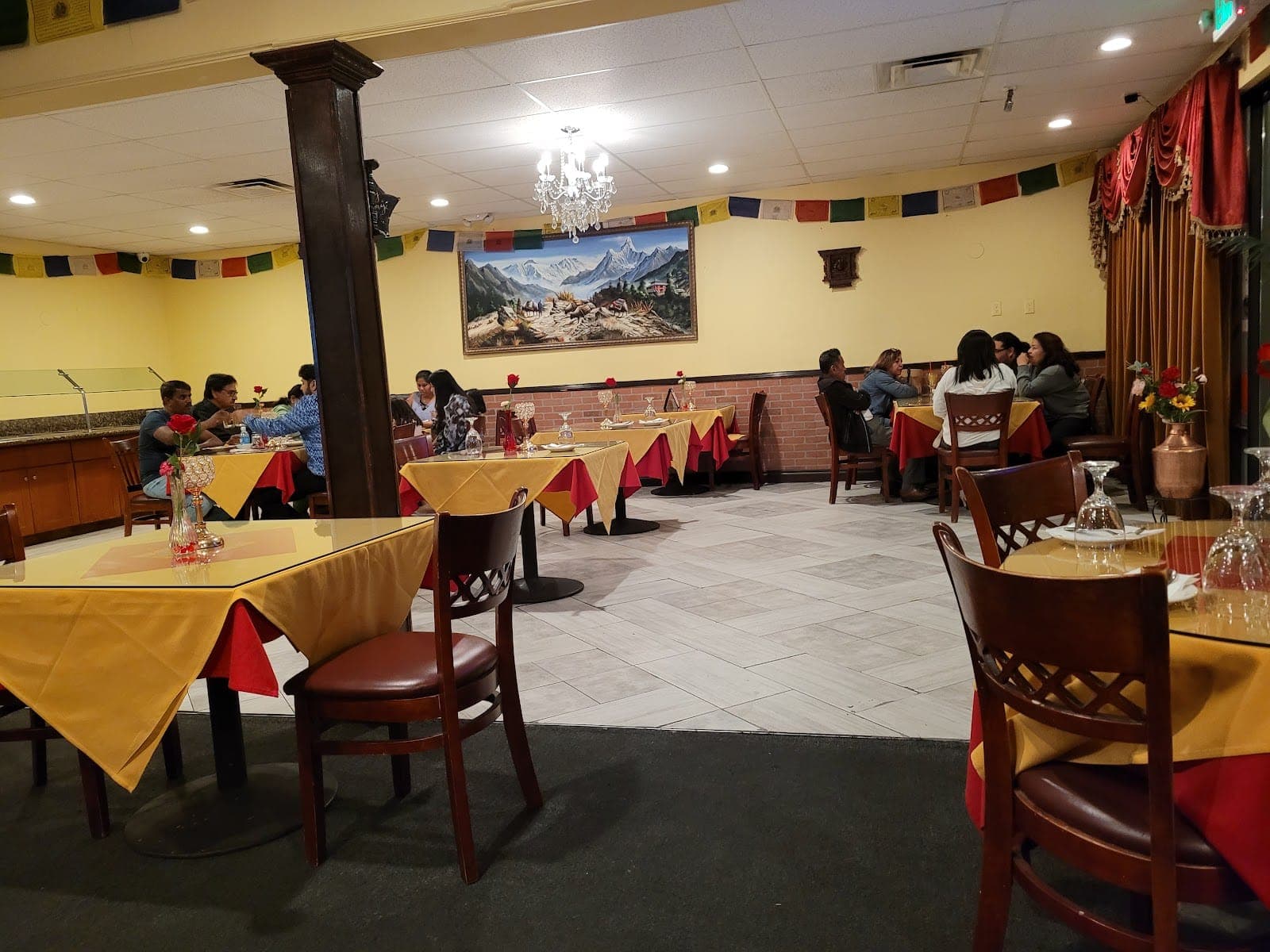 Everest Cuisine