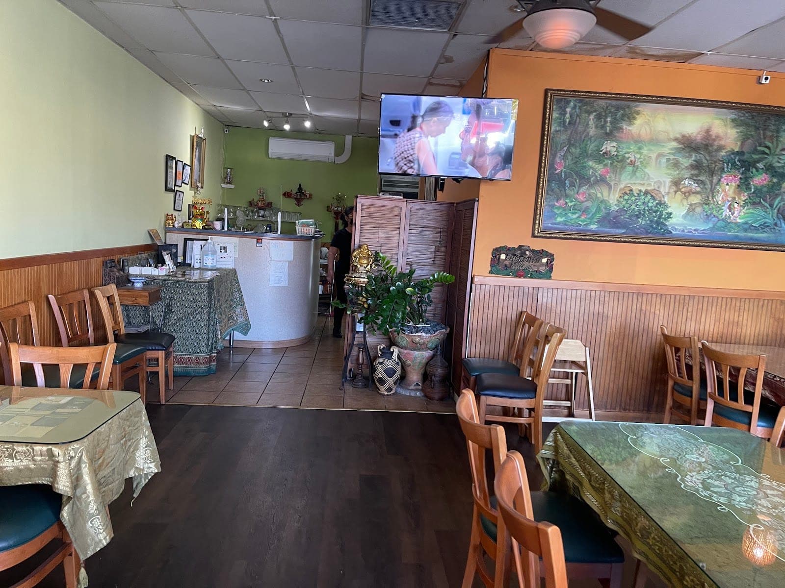 Bangkok Spice Thai Cuisine