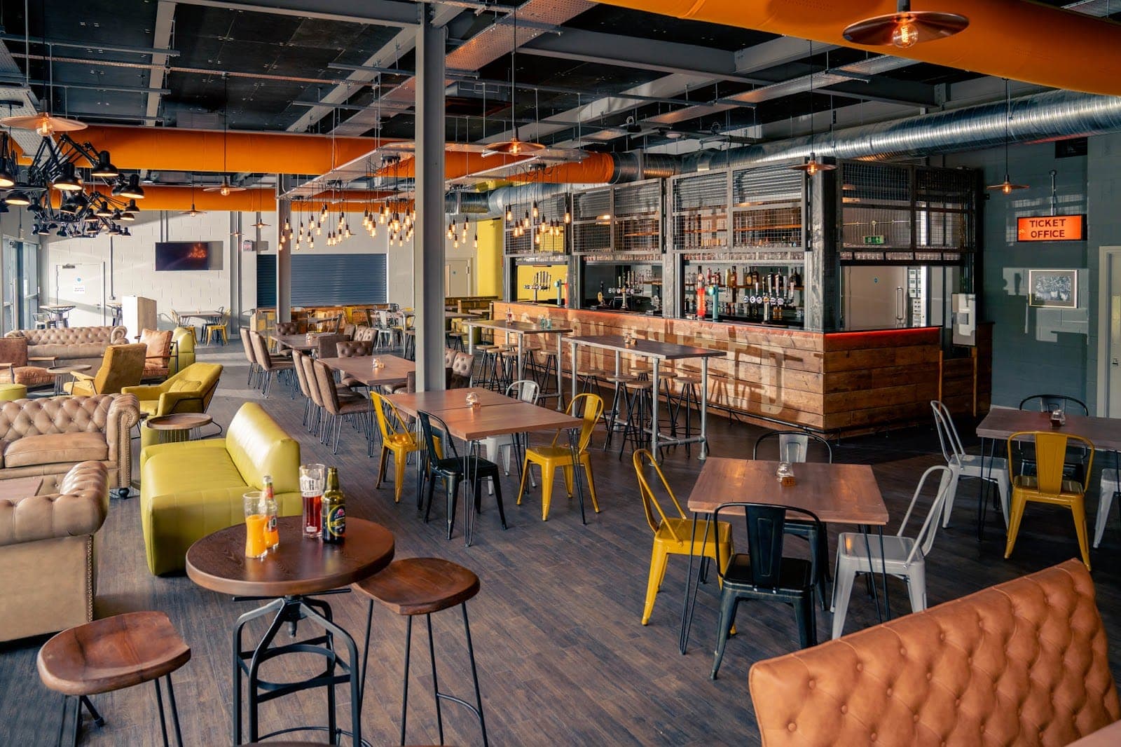 Ellenders Bar & Restaurant