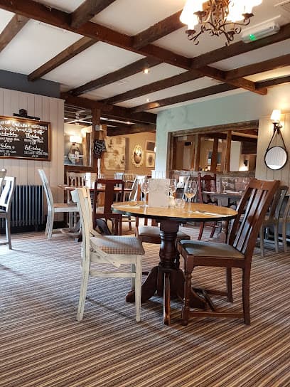 Maenllwyd Inn Rudry