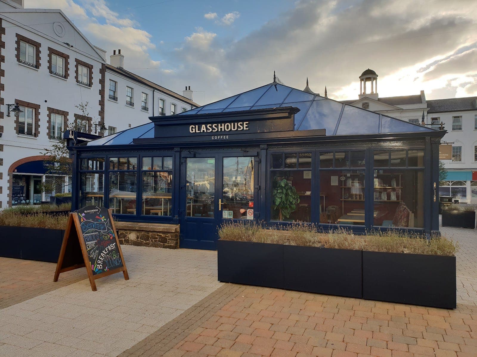 Glasshouse Coffee & Deli