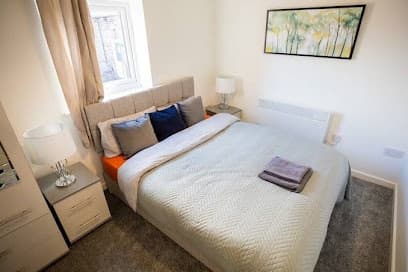 Walking Distance to Restaurants, Bars, Cafes, Metro Station, and Ferry Terminal