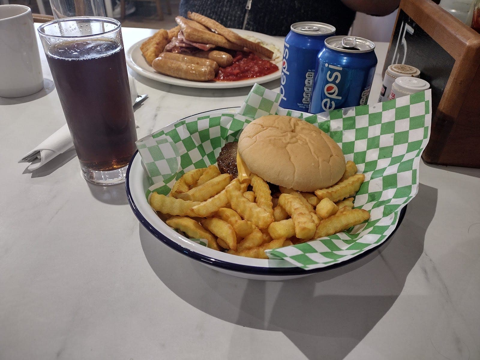Tracey's Cafe