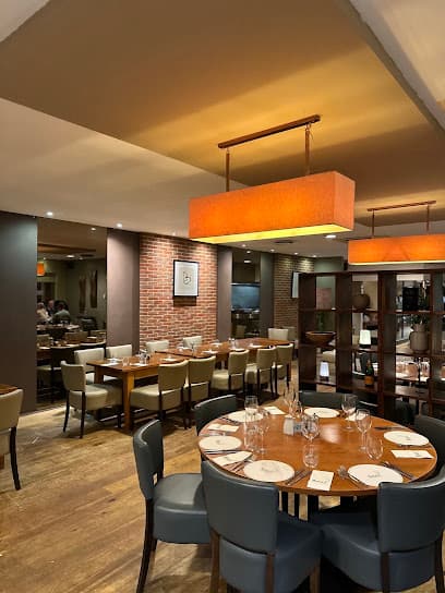 Alfred's Bar & Grill