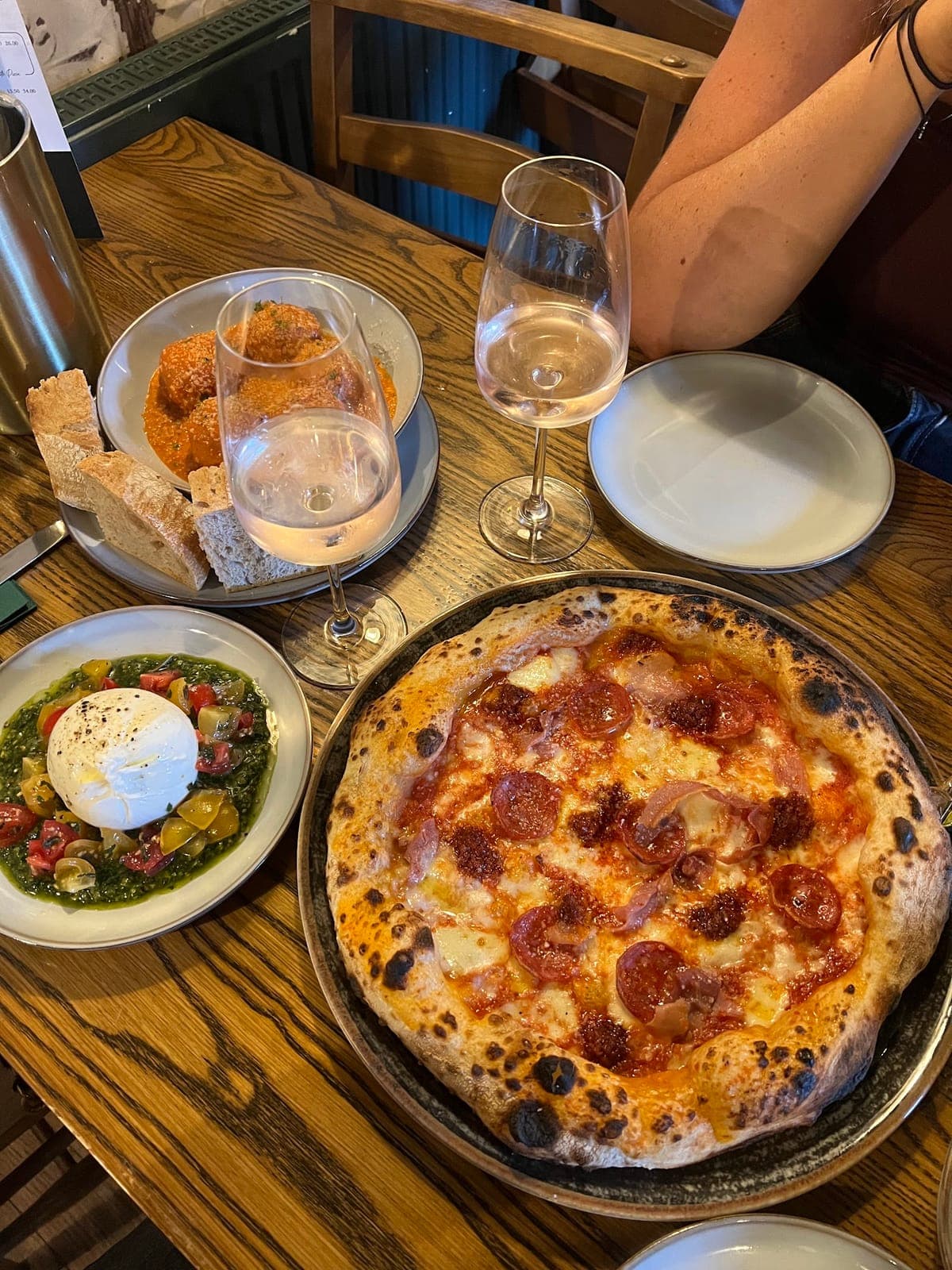 Lola’s Wine Bar & Pizzeria