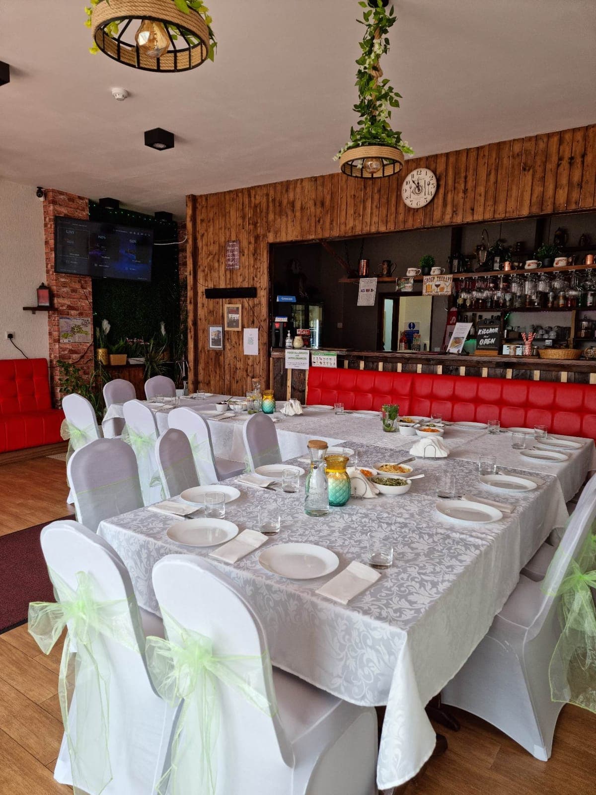 Maxim M&G Bar & Restaurant