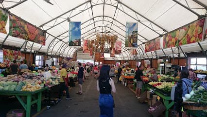 Crossroads Market