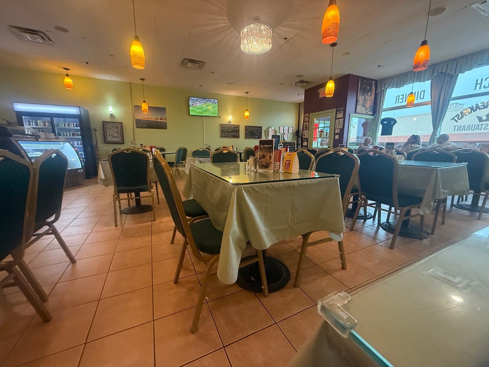 Roy’s Restaurant
