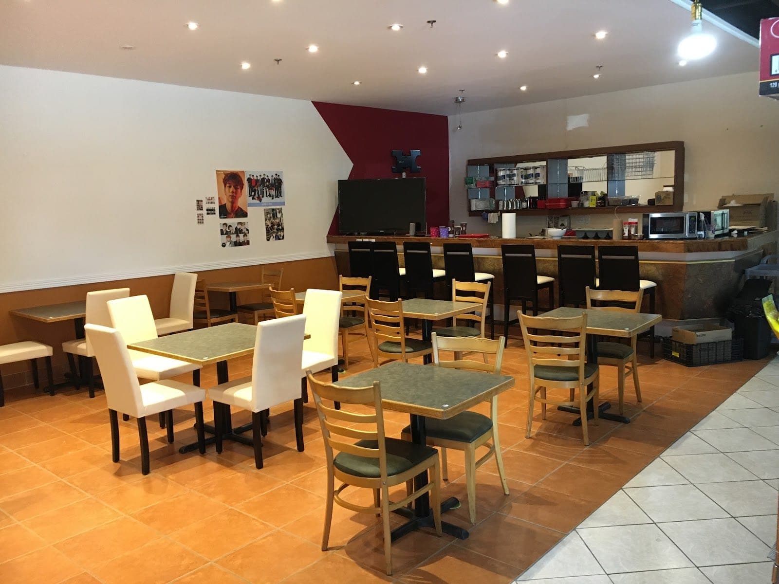 Kim's Mart & Kim's K-Chicken Moncton