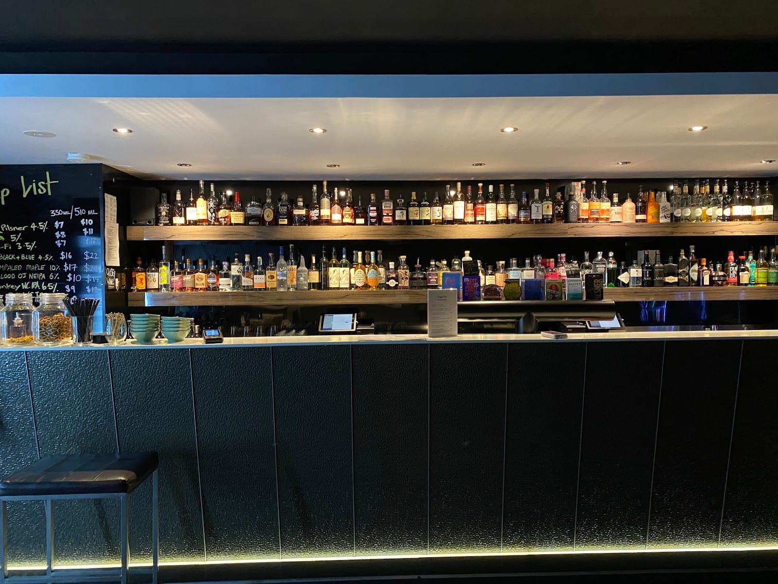 Hygge Bar