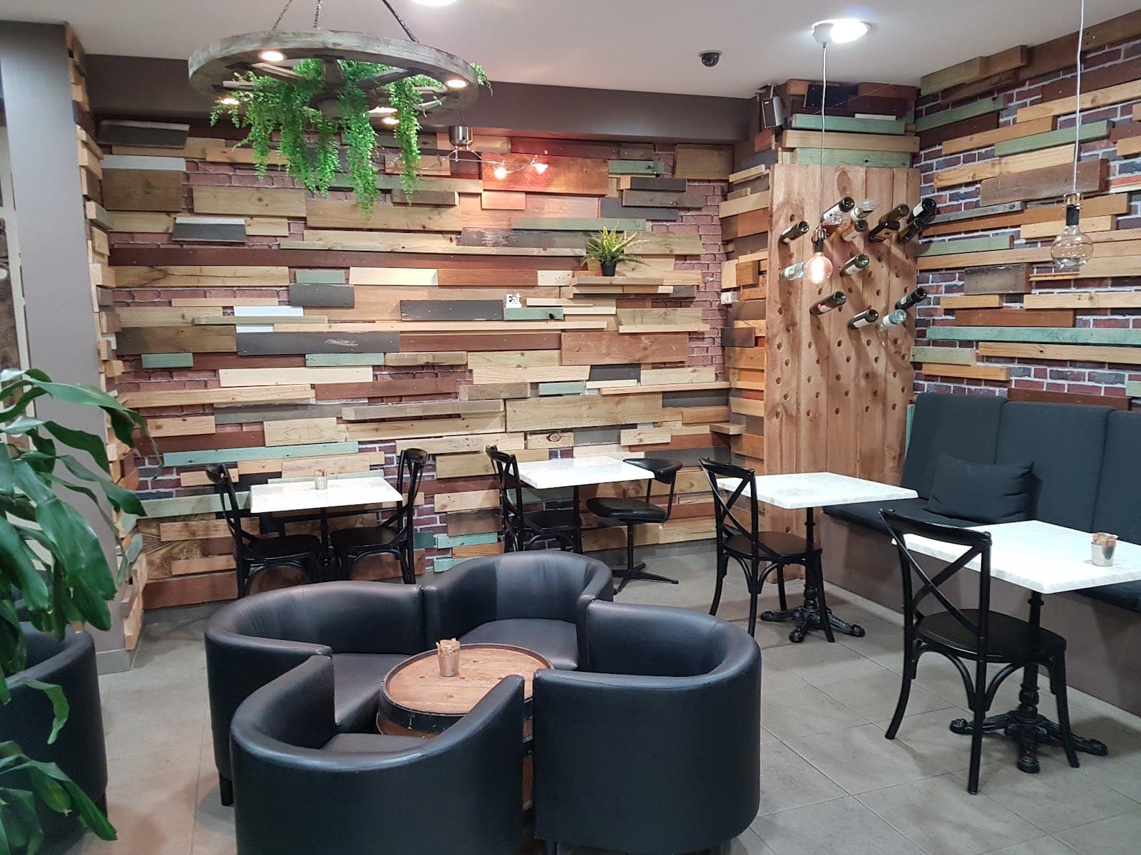 Quattro Stagioni Deli cafe