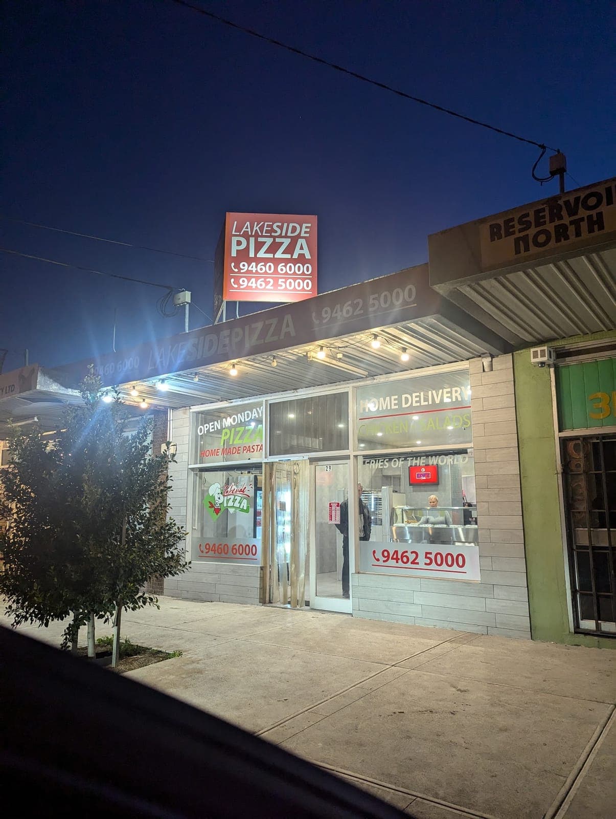 Lakeside Pizza